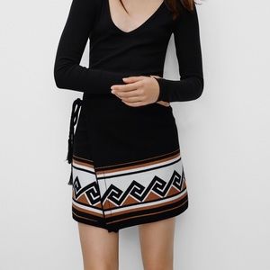 Aritzia Talula Bourlet Skirt